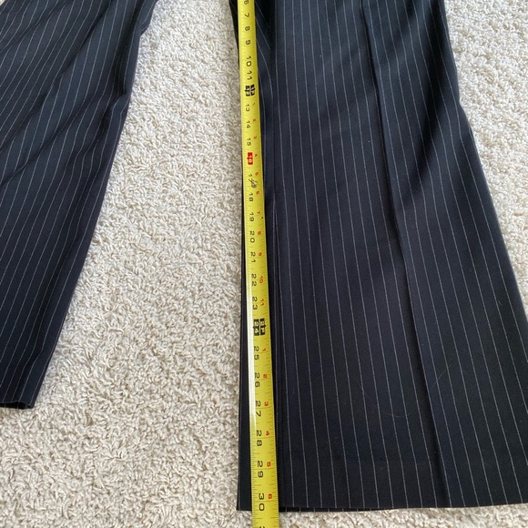 Black and grey pinstriped business suit set, size 14 - Picture 12 of 12